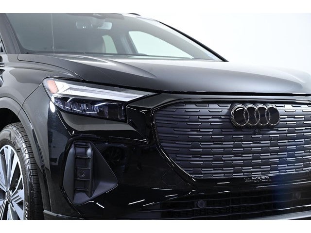 2025 Audi Q4 e-tron Premium Plus