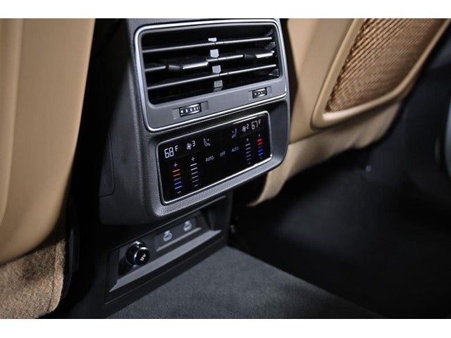 2023 Audi Q8 Premium Plus