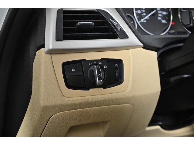 2018 BMW 3 Series 320i xDrive