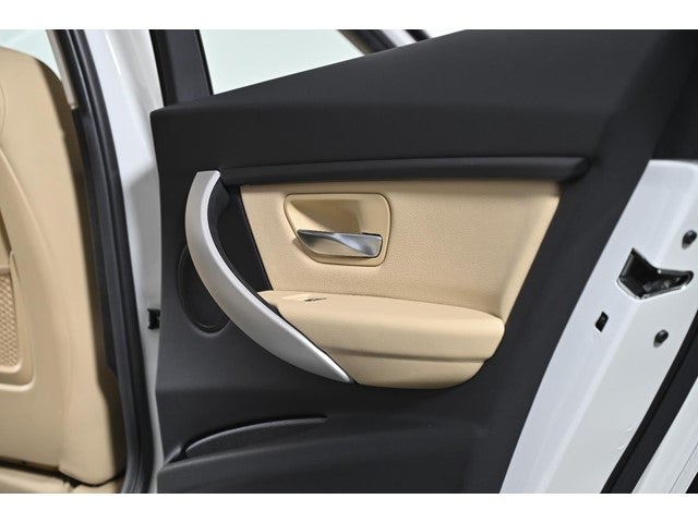 2018 BMW 3 Series 320i xDrive