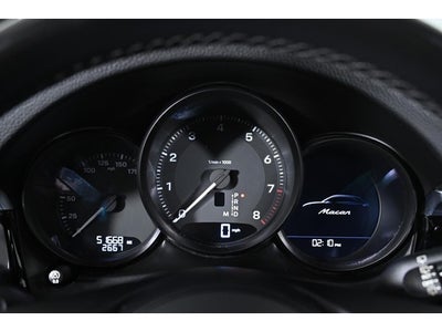 2022 Porsche Macan AWD