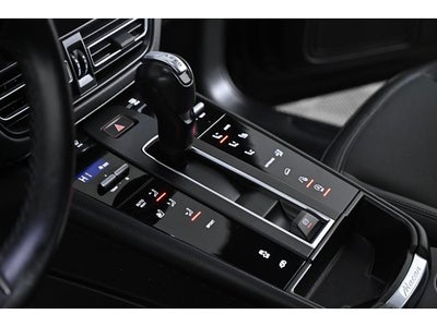 2022 Porsche Macan AWD