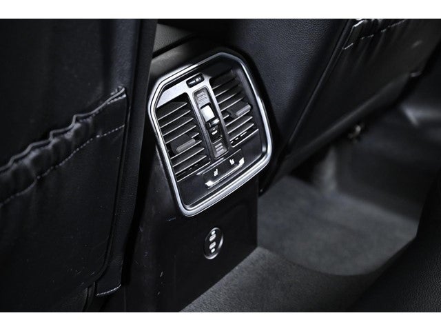 2022 Porsche Macan AWD