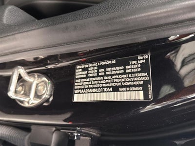 2022 Porsche Macan AWD