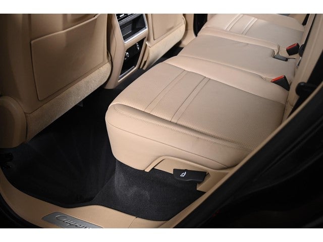 2023 Porsche Cayenne Base