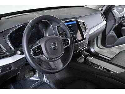 2022 Volvo XC90 Momentum