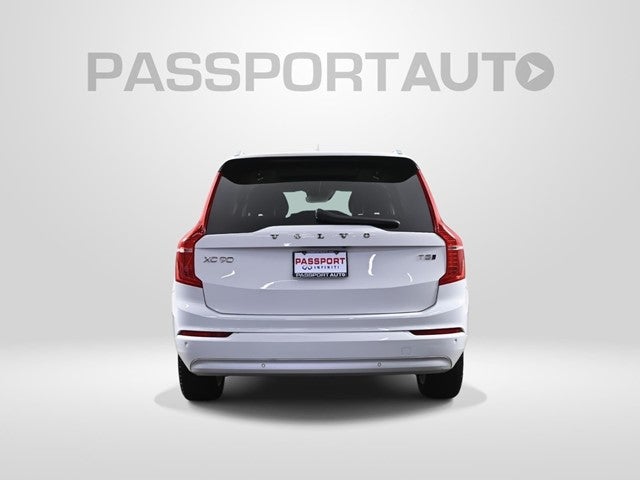 2022 Volvo XC90 Momentum