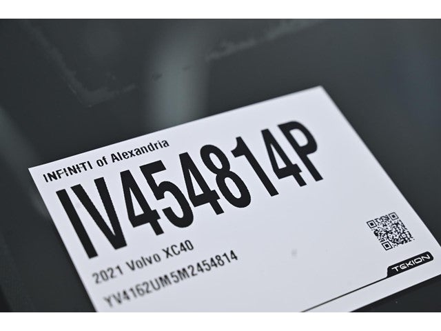 2021 Volvo XC40 R-Design