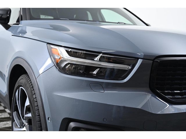 2021 Volvo XC40 R-Design