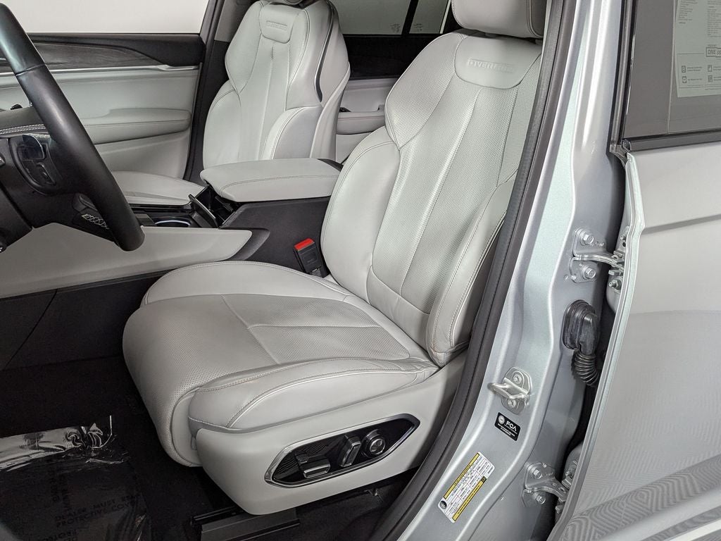 2022 Jeep Grand Cherokee Overland