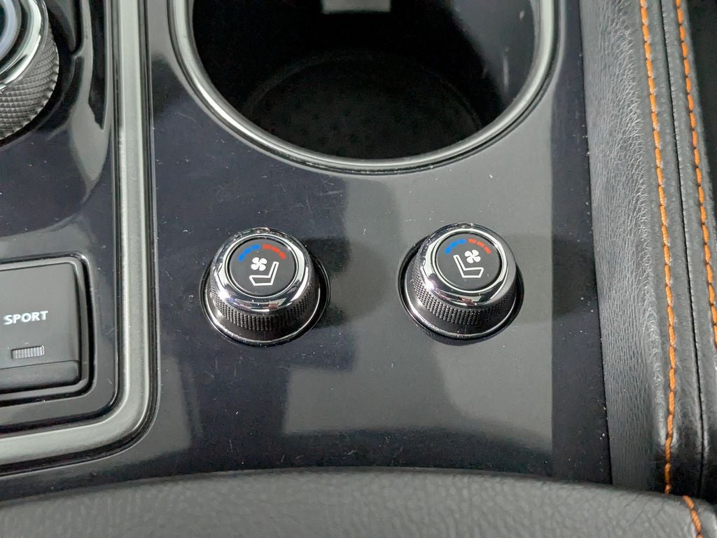 2023 Nissan Maxima SR