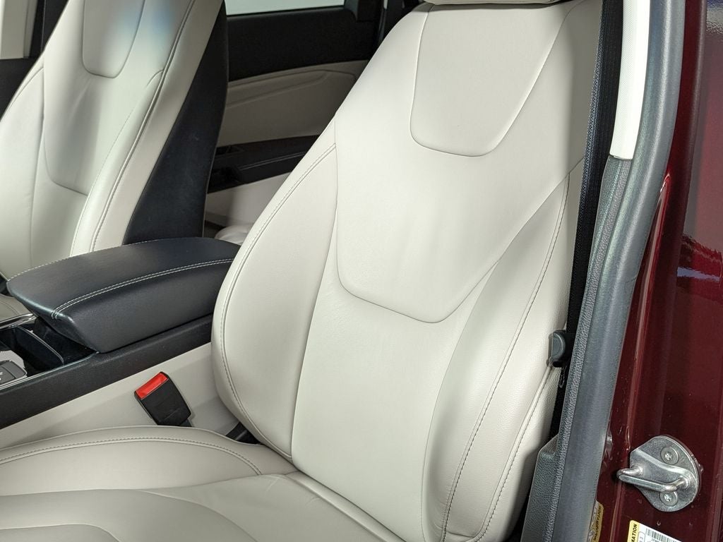 2020 Ford Edge Titanium