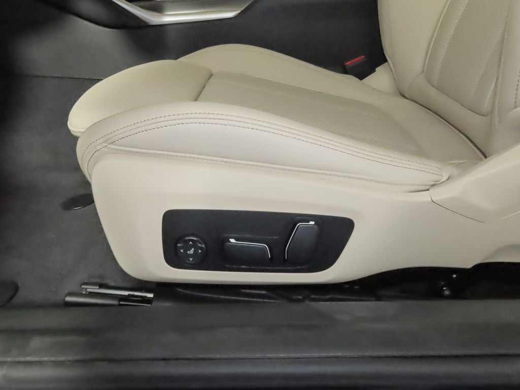 2025 BMW 230i 230i xDrive