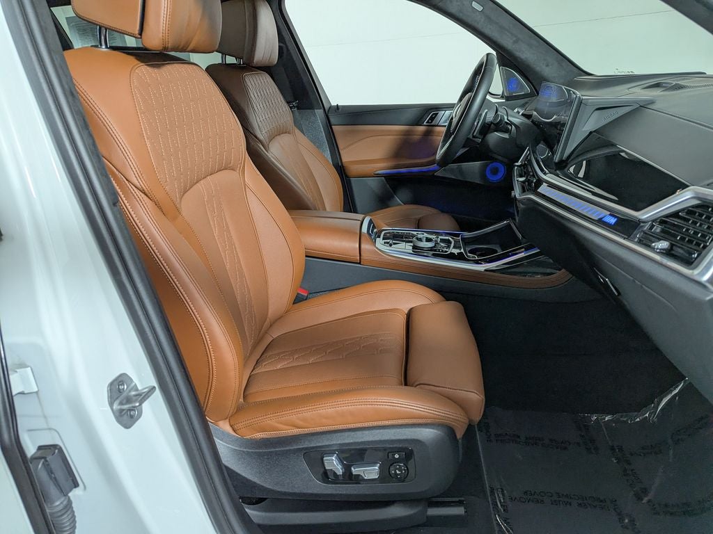 2024 BMW X7 M60i