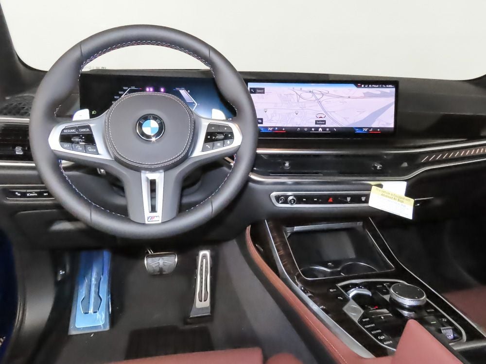 2025 BMW X7 M60i