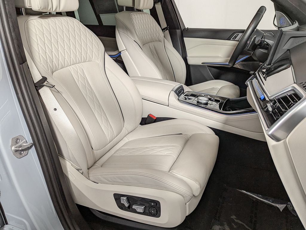 2024 BMW X5 M60i