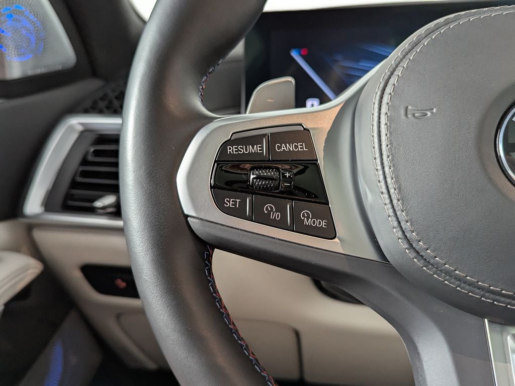 2024 BMW X5 M60i