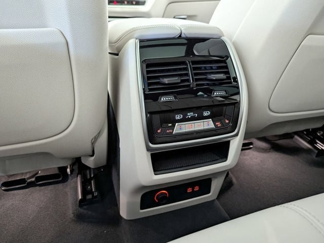 2024 BMW X5 M60i