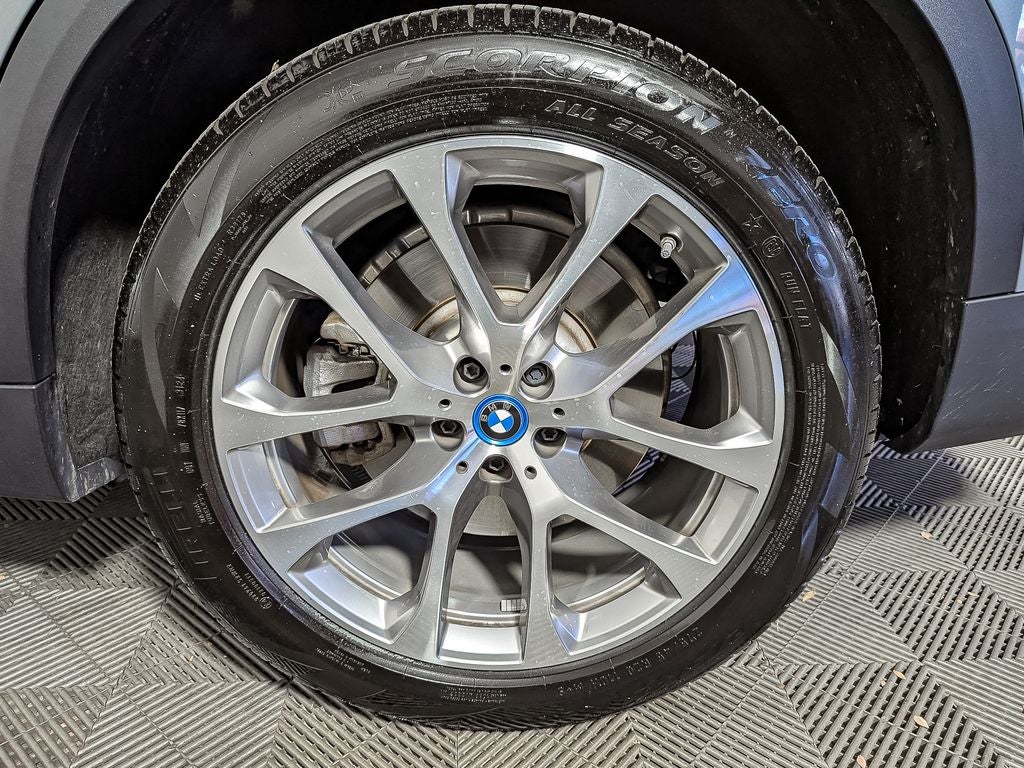 2025 BMW X5 xDrive50e