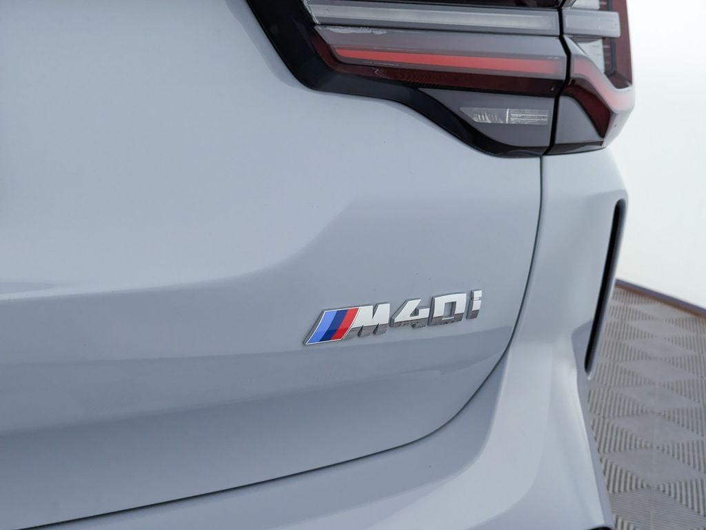 2023 BMW X3 M40i