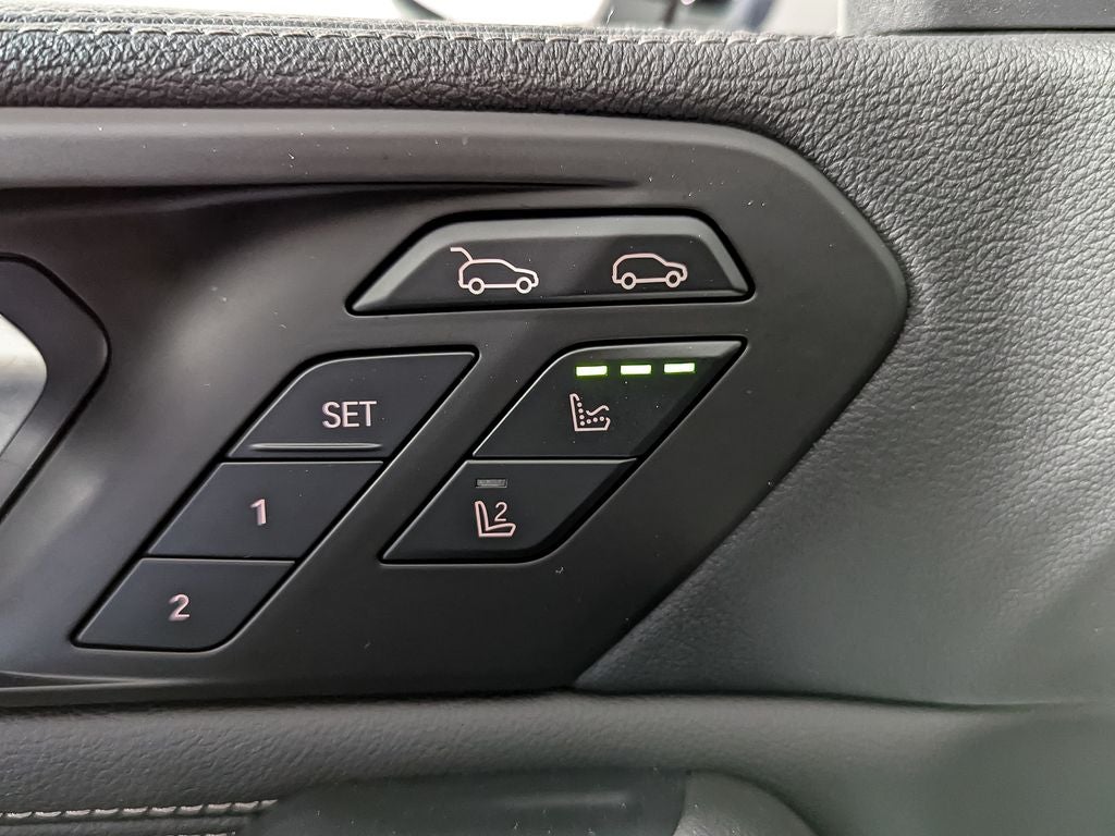 2022 BMW X6 xDrive40i