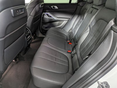 2022 BMW X6 xDrive40i