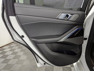 2023 BMW X6 xDrive40i