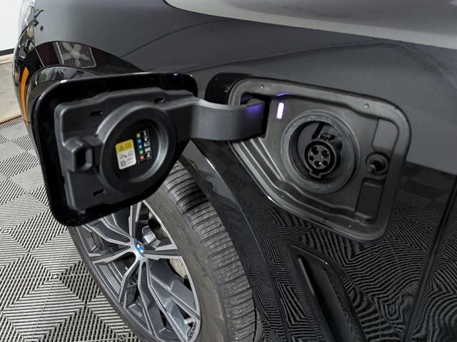 2023 BMW X5 xDrive45e