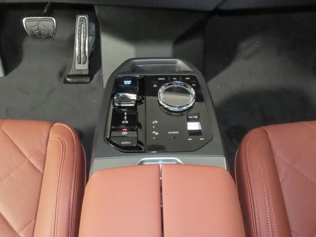 2026 BMW iX xDrive45