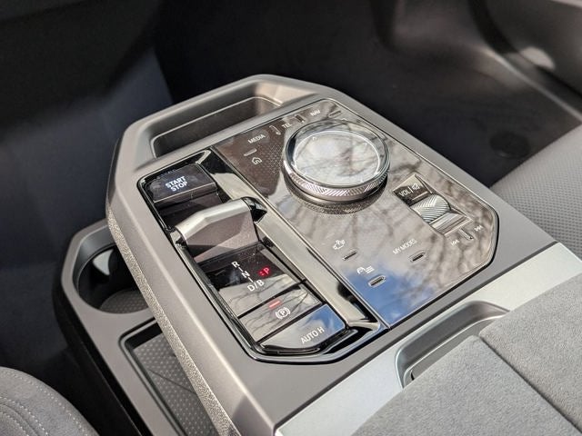 2026 BMW iX xDrive45