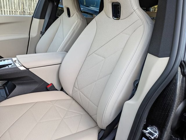 2026 BMW iX xDrive60