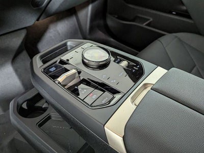 2026 BMW iX xDrive60