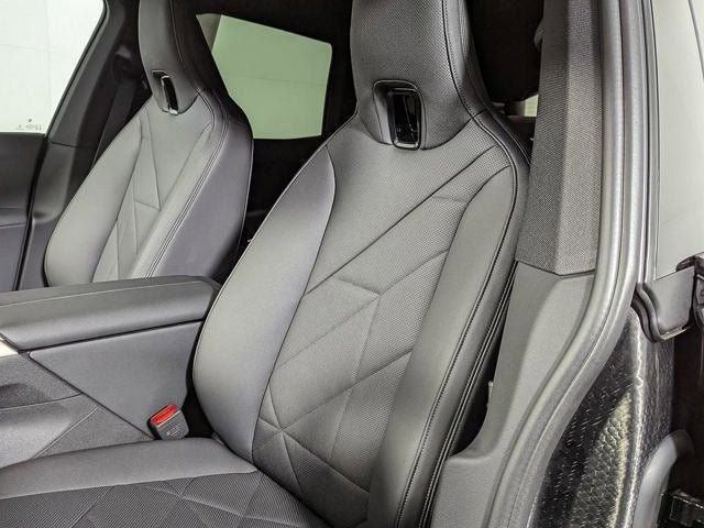 2026 BMW iX xDrive60