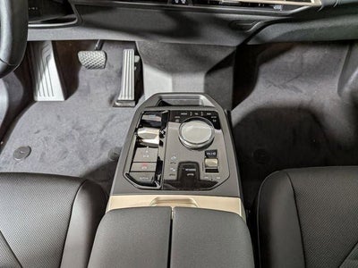 2026 BMW iX xDrive60