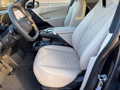 2026 BMW iX xDrive60
