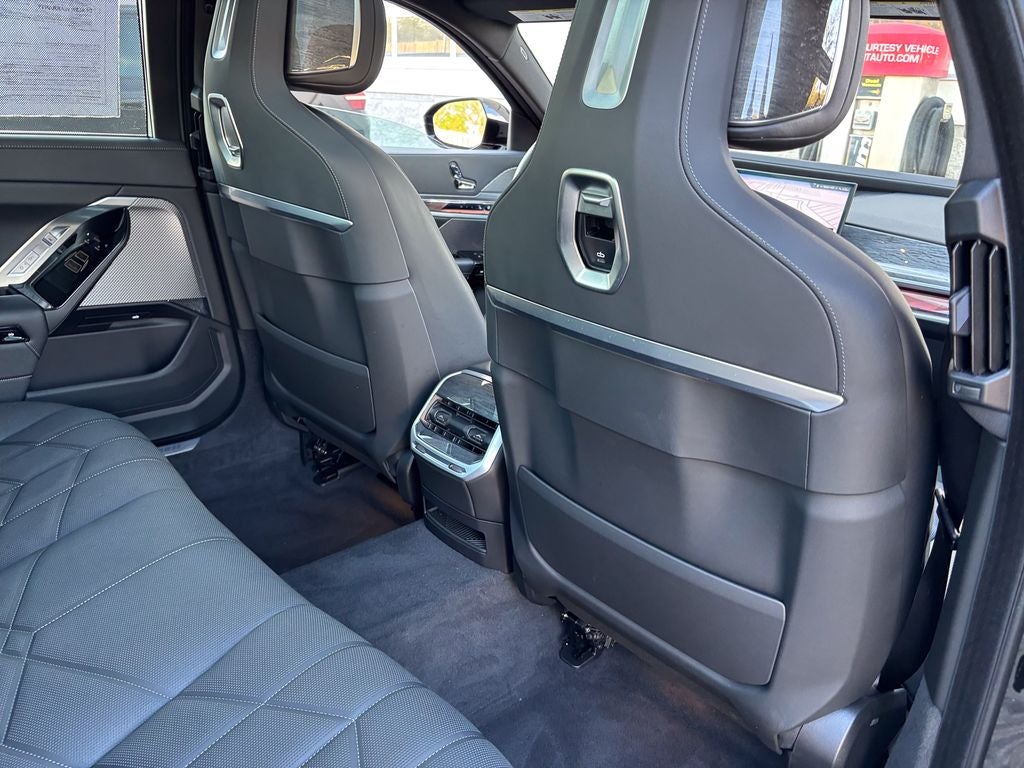 2023 BMW 760i 760i xDrive