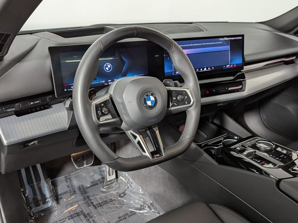 2024 BMW 530i 530i