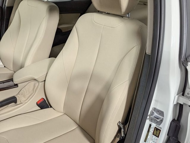 2018 BMW 320i 320i