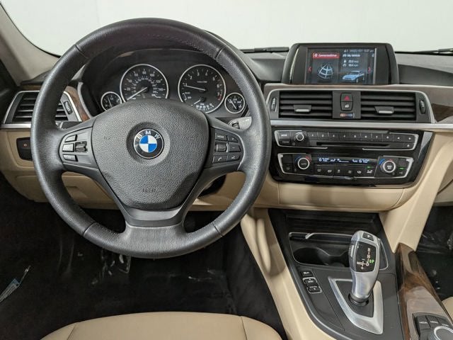 2018 BMW 320i 320i