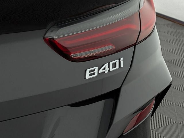 2022 BMW 8 Series 840
