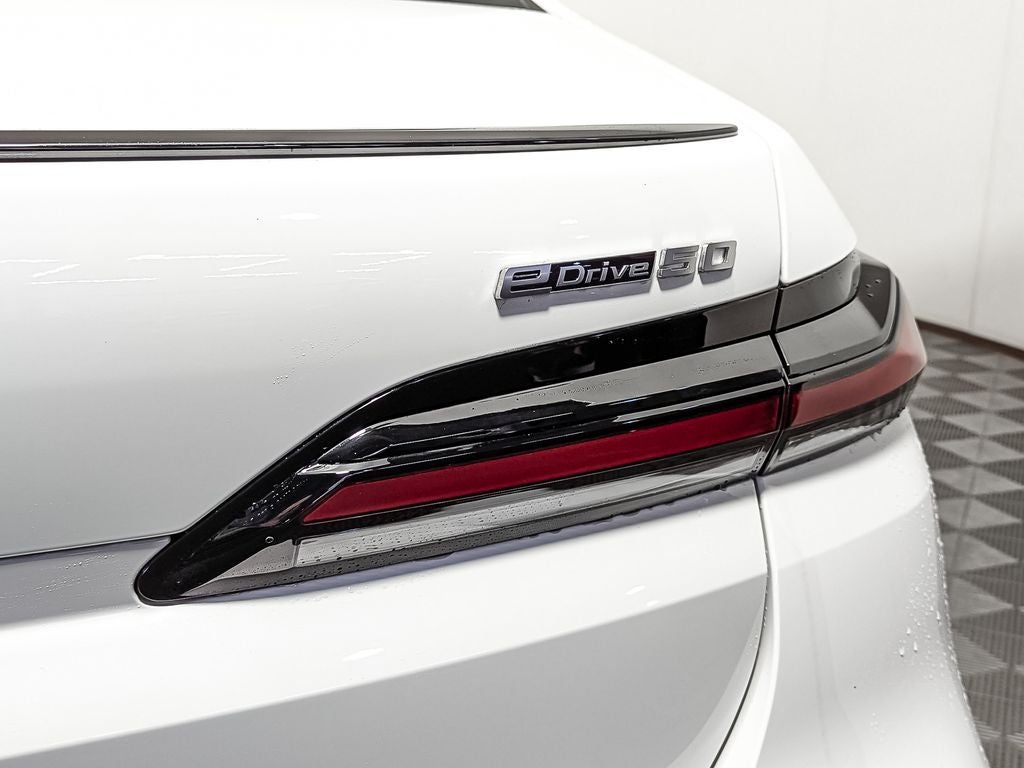 2025 BMW i7 eDrive50