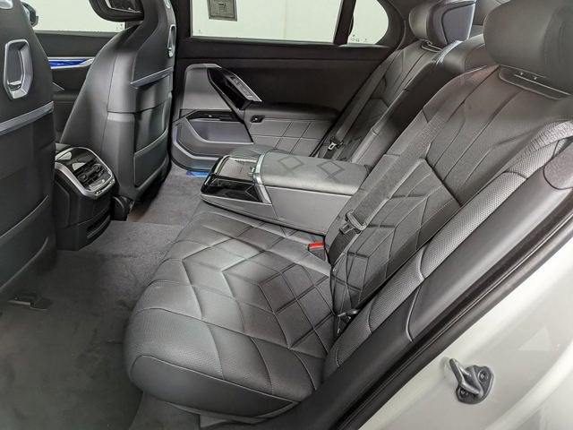 2025 BMW i7 eDrive50