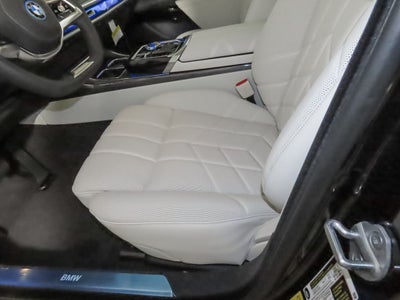 2025 BMW i7 eDrive50