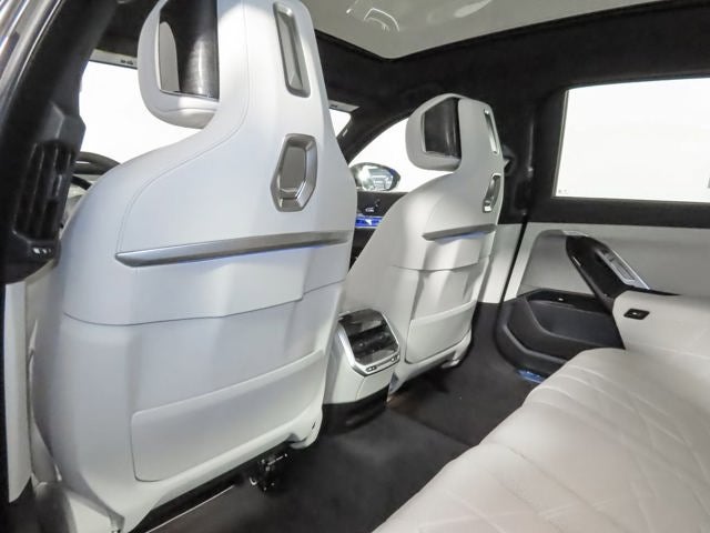 2025 BMW i7 eDrive50