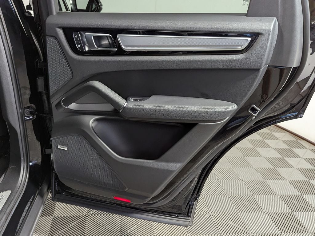 2022 Porsche Cayenne Platinum Edition