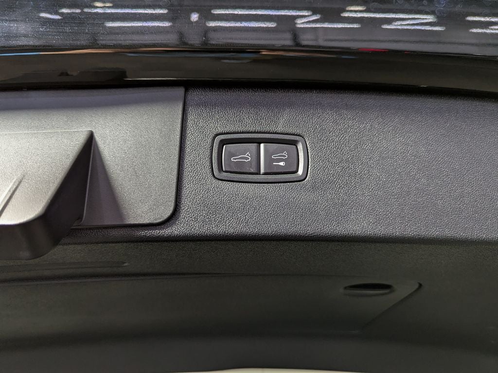 2022 Porsche Cayenne Platinum Edition