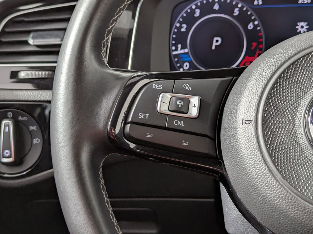 2018 Volkswagen Golf R DCC & Navigation 4Motion