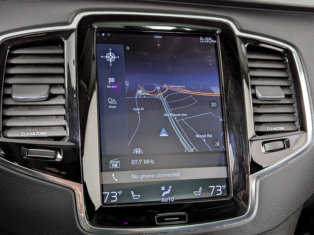 2016 Volvo XC90 T6 Momentum