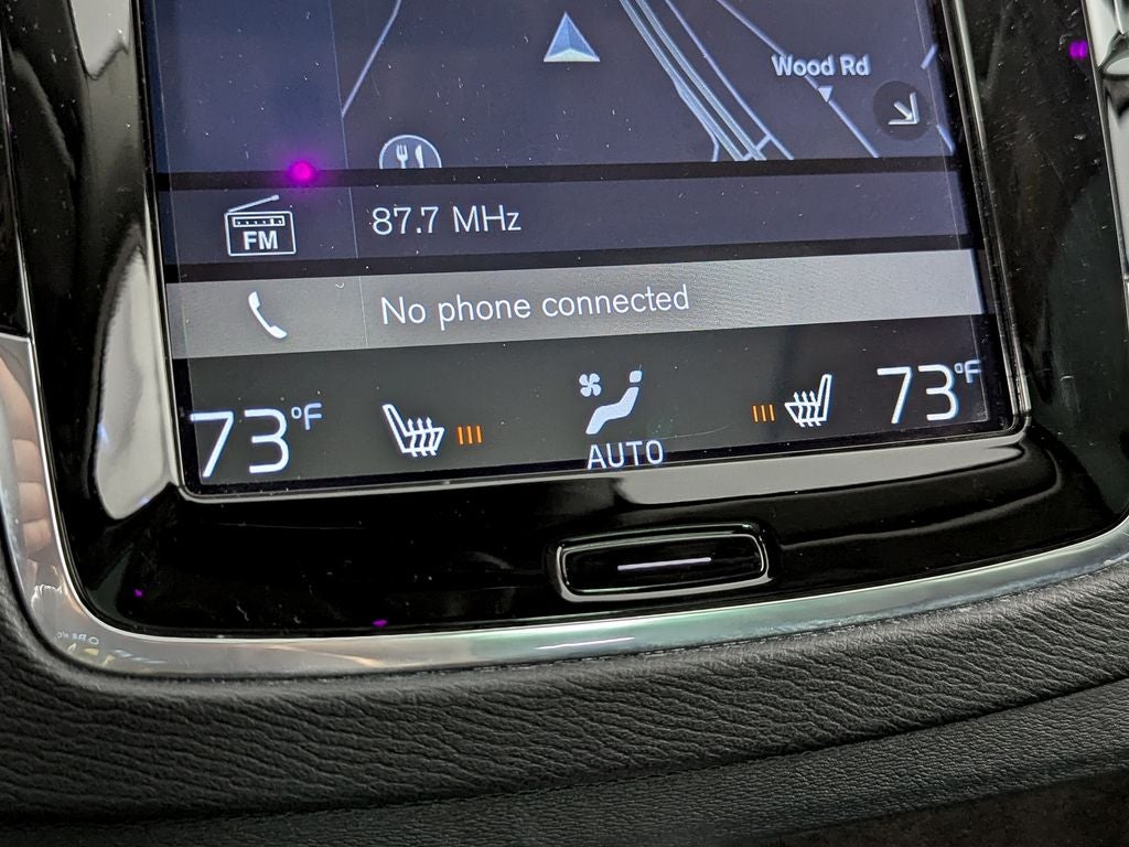 2016 Volvo XC90 T6 Momentum