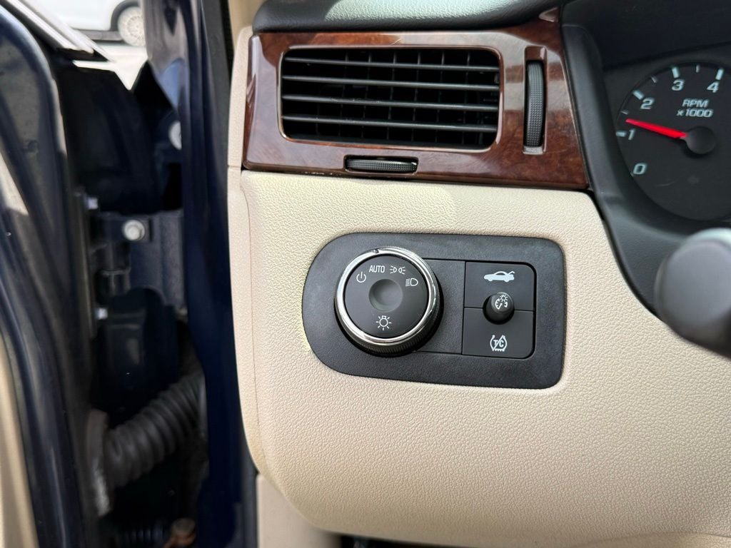 2010 Chevrolet Impala Base